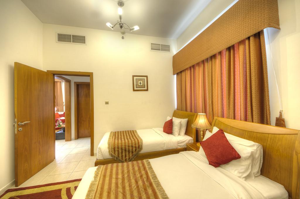 La Villa Najd Hotel Apartments Дубай Экстерьер фото